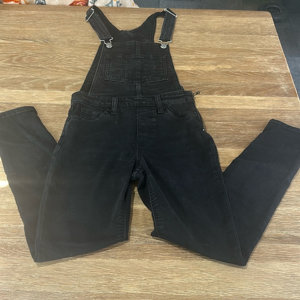 Levi’s Black Denim Overalls Women’s Skinny Leg Adjustable Strap Dungarees